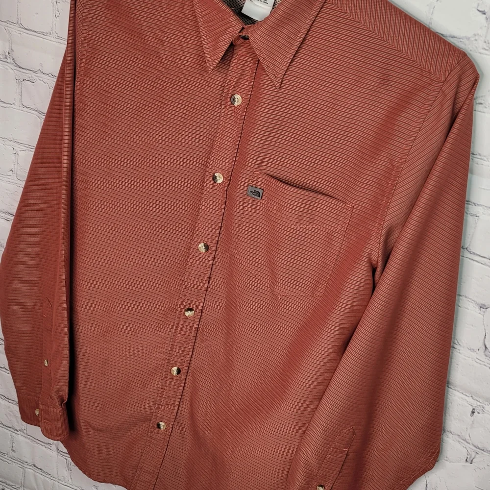 The North Face Button Front Shirt Medium